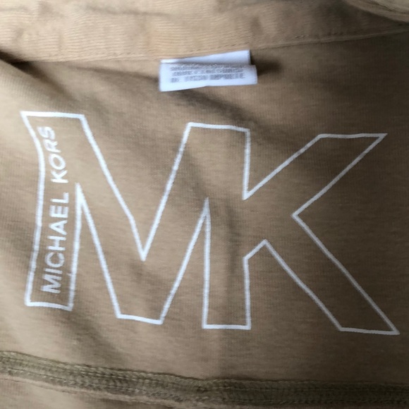 Shirt - Picture 2 of 3